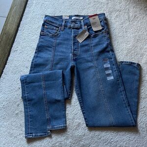 NWT Levi’s Ribcage Straight Ankle High Rise Jeans Size 28/27